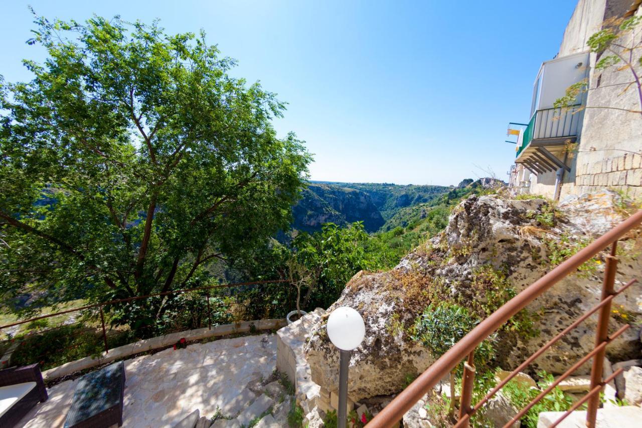 Отель Terrazza Santa Barbara Матера Экстерьер фото